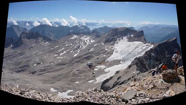 The Platt with the skiing infrastructure. The place to go if you want to go to the moon and do not want to spend money nor leave Germany.