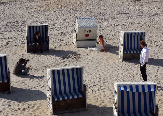 Wedding photography on the beach next to Kampen.