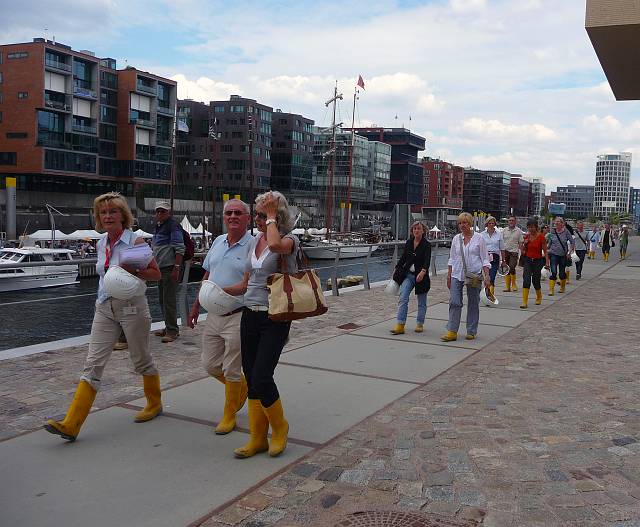Probably guided tour of the Elbphilharmonie constrution site .